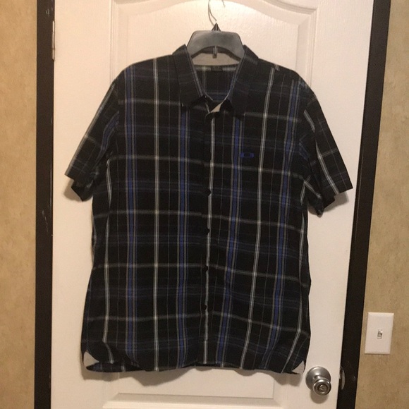 Oakley Other - Oakley mens shirt
